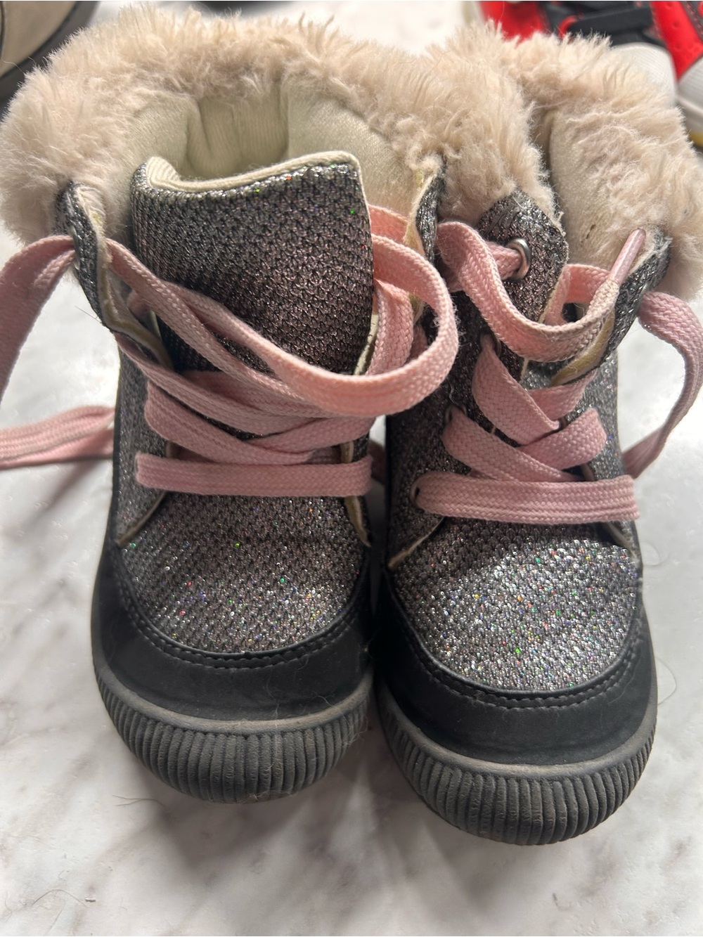 Girls oshkosh boots